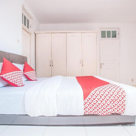 OYO 332 Residence G17 Kemang Jakarta Bagian luar foto