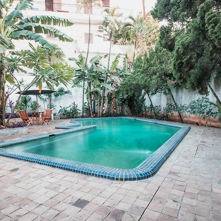 OYO 332 Residence G17 Kemang Jakarta Bagian luar foto