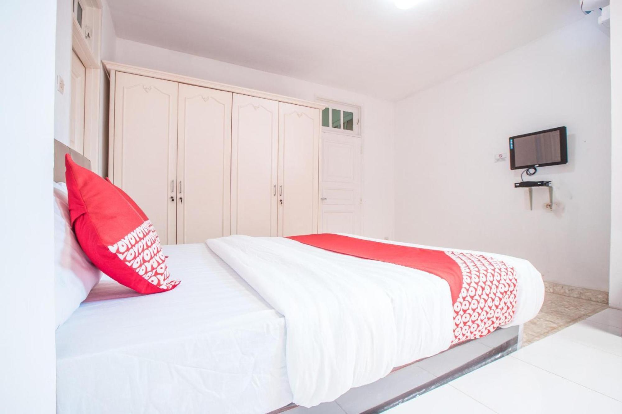 OYO 332 Residence G17 Kemang Jakarta Bagian luar foto